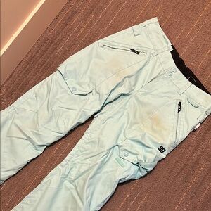 DC womans Snowboard Pants in Light Blue